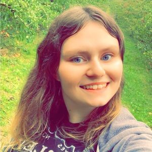 Meet your Posher, Julie